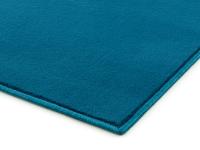 Particolare del tappeto colore 131 blu petrolio