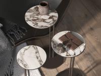 Tavolini in ceramica da lato divano Sting di Cattelan 
