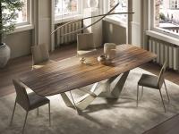 Tavolo da soggiorno di design Skorpio di Cattelan con piano in legno
