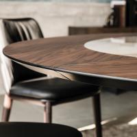 Tavolo in legno con inserto in ceramica Soho di Cattelan impreziosito da dettagli in cromo nero
