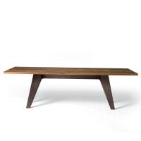 Tavolo di design in legno e metallo Asako con gambe oblique