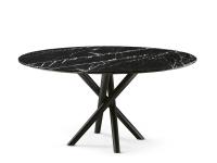 Elegante tavolo da pranzo rotondo Masami in marmo Nero Marquinia e basamento in metallo verniciato nero