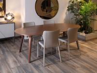Tavolo in legno Leander outlet in finitura Noce Canaletto