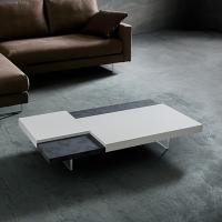 Tavolino basso in laminato effetto pietra Viktor, con piani alti Fenix grigio londra e piani bassi HPL lamè antracite