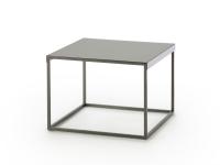 Tavolino Coby nella versione quadrata cm 50x50 h.40 fronte divano