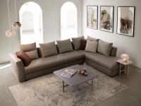 Particolare del divano Kensington nella versione angolare meridienne da 373 x 239