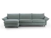 Vista frontale del divano letto Dover con braccioli regolabili da 16 a 31 cm 