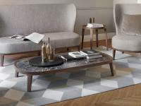 Tavolino da salotto in legno massello Spring con piano in marmo