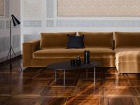 Tavolino Tobi fronte divano, ideale anche inserito in ambienti vintage