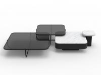 Tavolino da salotto dallo stile industriale Token Steel, coordinabile con gli omonimi tavolini in legno Token (qui raffigurati con piano in marmo bianco Carrara)