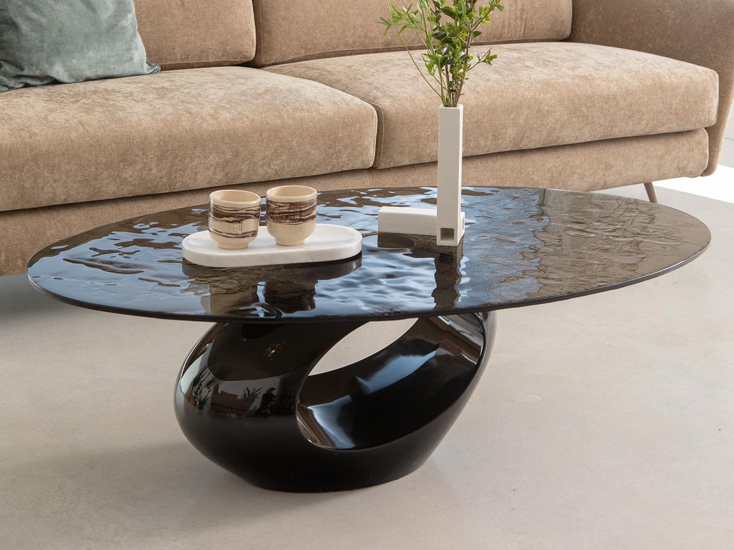 Dubai coffee table with sculptural base