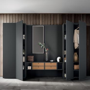 Plan 33 big slim corridor wardrobe in Modica matt lacquer