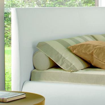 Bolster cod.bon cushion with buttons. Fabric or leather cover