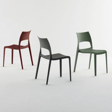 Idole by Bonaldo is a stackable colourful kitchen chair in plastic polypropylene 