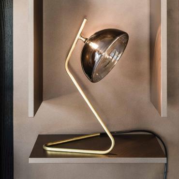 Sunset minimal table lamp in satin brass by Cattelan