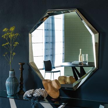 Emerald octagonal design mirror by Cattelan