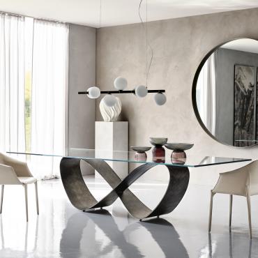 Butterfly by Cattelan clear glass table with steel base
