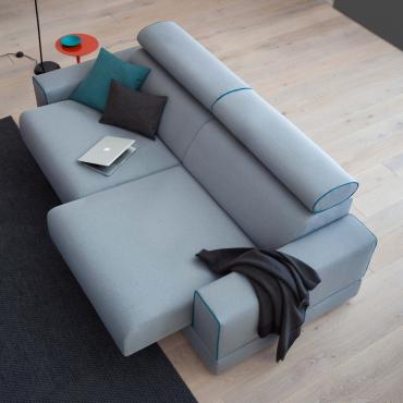 Bruce sofa with built-in audio system