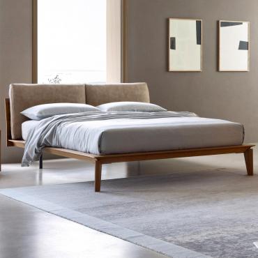 Wooden bed with Florida headboard cushions, also in matt lacquer