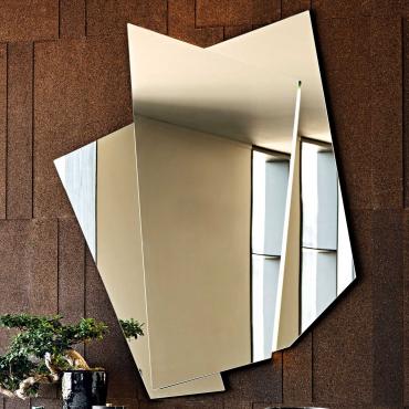 Specchio a parete senza cornice Risiko di Cattelan