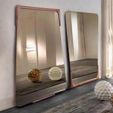 Specchio con cornice in legno massello Bungie