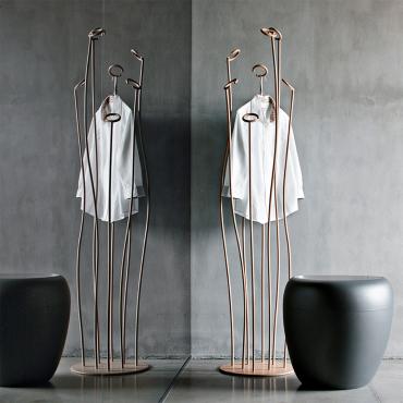 Alga freestanding metal coat stand with an original design (yellow colour not available)