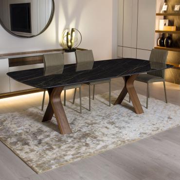 Still dining table with porcelain stoneware top