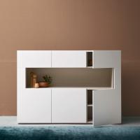 Start cupboard with central open compartment