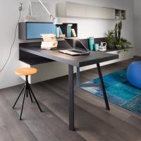 Plan desk is perfect in modern home offices