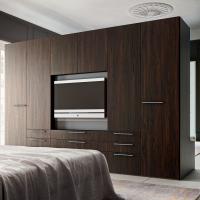 The element with doors and drawers for Wide wardrobes is highly customisable