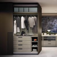 Modules belonging to Cubik wardrobe can be equipped with a wide range of interior fittings to be found at the bottom of the page