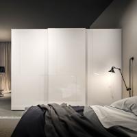 Cubik sliding wardrobe with glossy lacquer doors
