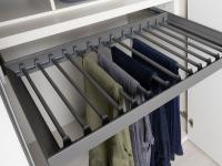 Detail of the removable trouser rack