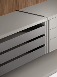 Accessory unit with n.3 pull-out trays in smoky grey aluminium