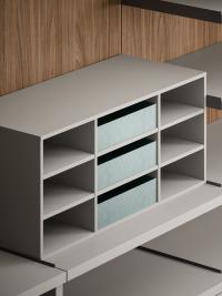 Shirt cubbies with n.3 fabric-covered storage boxes in blue-grey mottled fabric