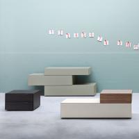 Avana modular big drawers for the bedroom, matched with bedside tables from the same collection