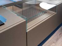 Deep drawer with upper open compartment with transparent glass shelf 
