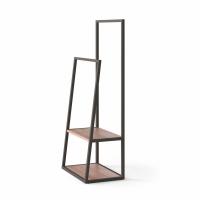 Kigo valet stand with two shelves and a metal structureiciato