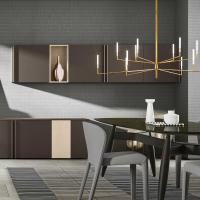 Elegant combination of gloss lacquer wall units in mud lacquer with Z handle