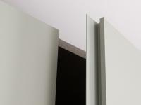 Detail of the full-height lacquered groove, one of the openings available for the upper doors of the bridge element