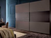 Comet Lounge wardrobe with contrasting oak central panel