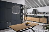Grazie all'ampia modularità la cucina si può sviluppare su varie pareti