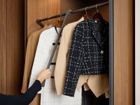 Pull-out Servetto, a great space-saving solution to hang shirts and jackets and reach them easily
