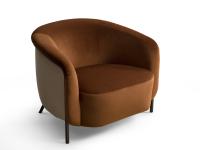 Bailey armchair with a large and comfortable padded seat