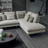 Lars custom L-shaped sofa - a close up of the Meridienne corner