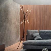 Floor lamp Crossroad by Bonaldo with crisscrossing rods with a strong dynamic effect