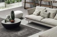 The Planet coffee table by Bonaldo has a large surface area