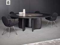 Tavolo con base centrale di design Mellow di Bonaldo nella versione rotonda con inserto ceramico centrale
