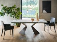 Prora extending table with glass top by Bonaldo