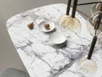 Veining and colour contrasts characterise the marble top